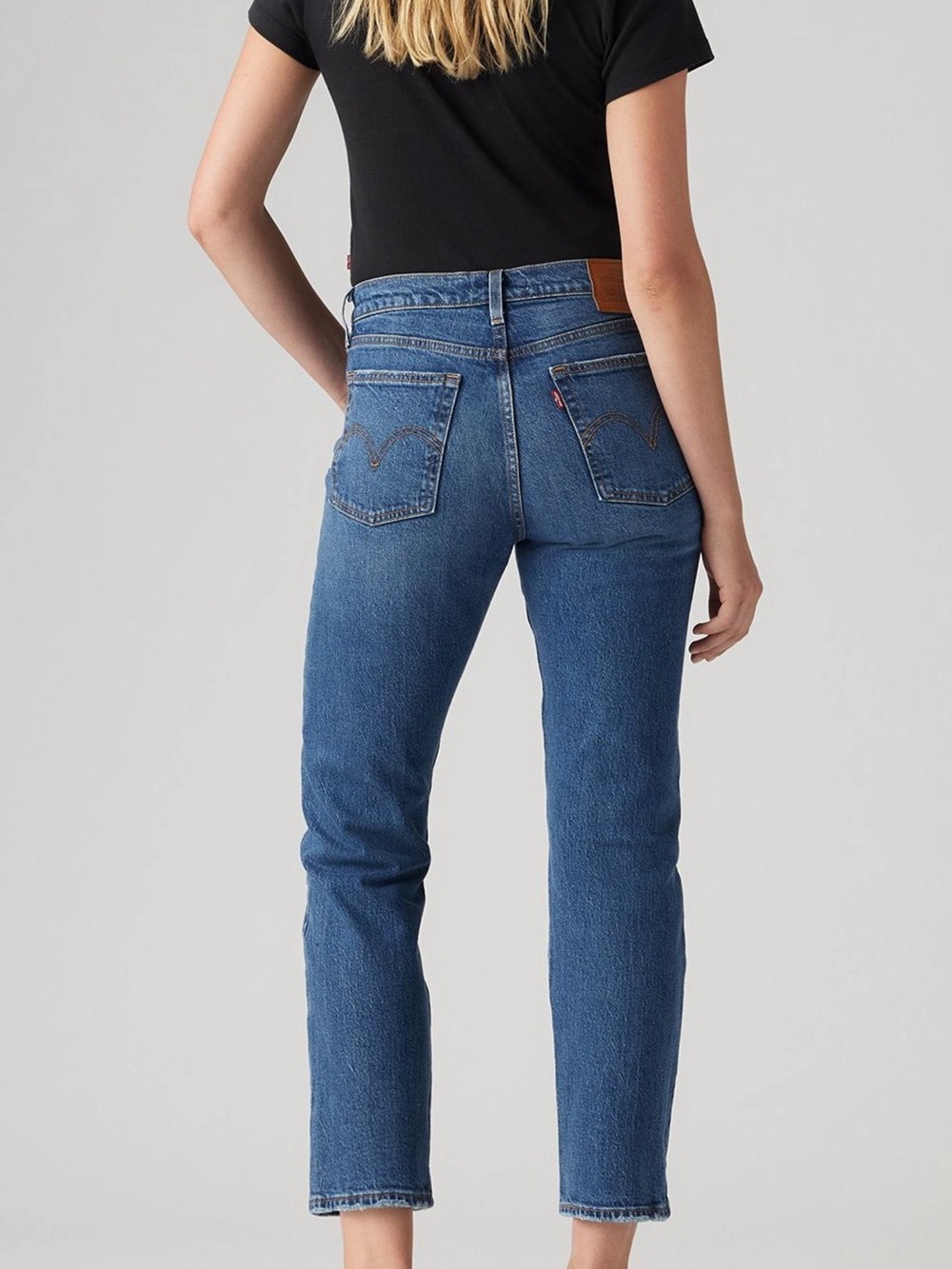 LEVI’S Wedgie Straight Jeans!